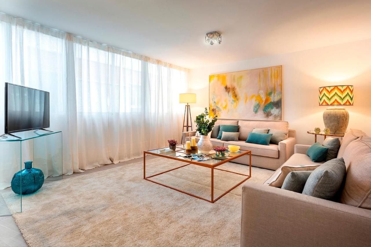Genteel Home Plaza De Las Flores مالقة المظهر الخارجي الصورة