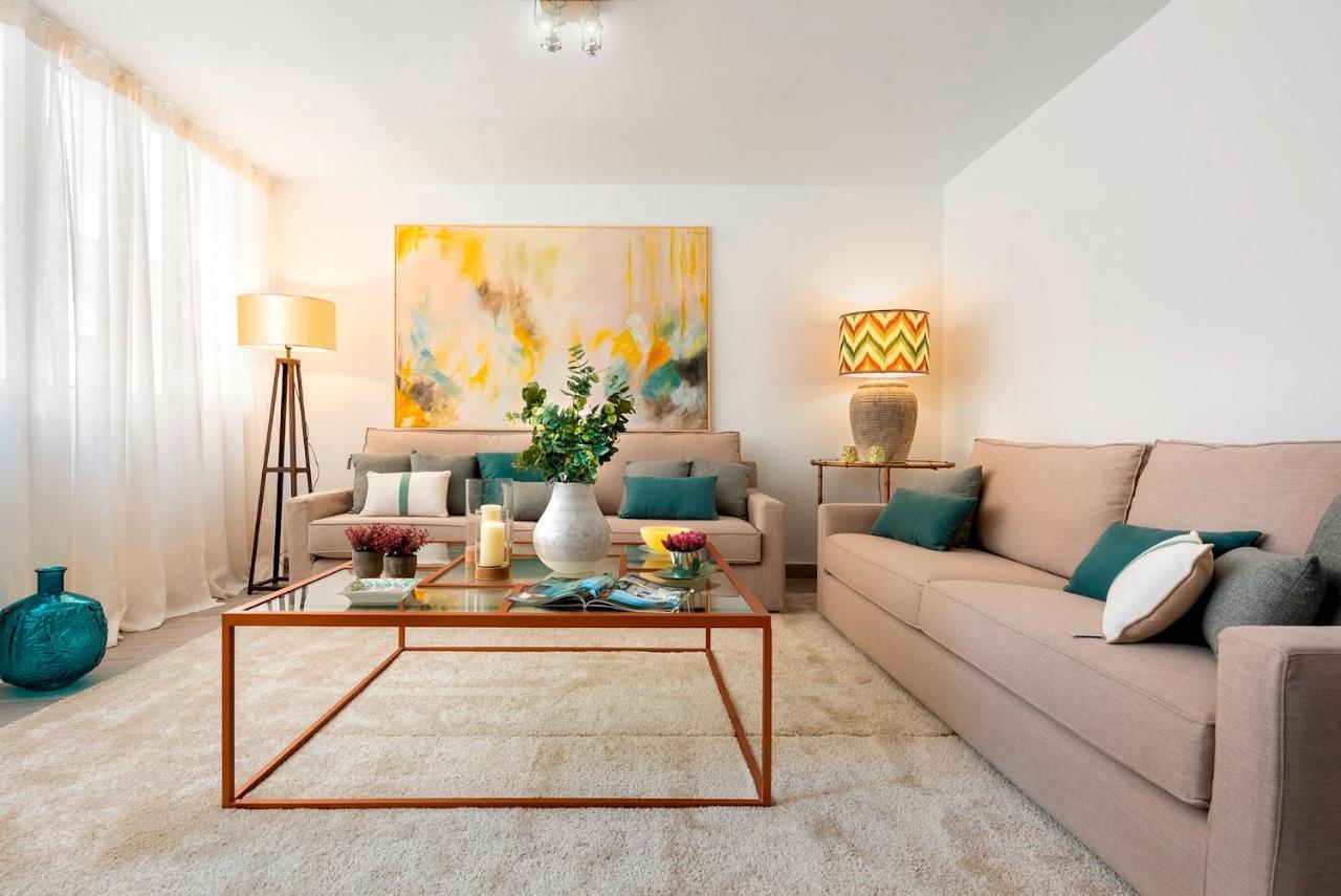 Genteel Home Plaza De Las Flores مالقة المظهر الخارجي الصورة