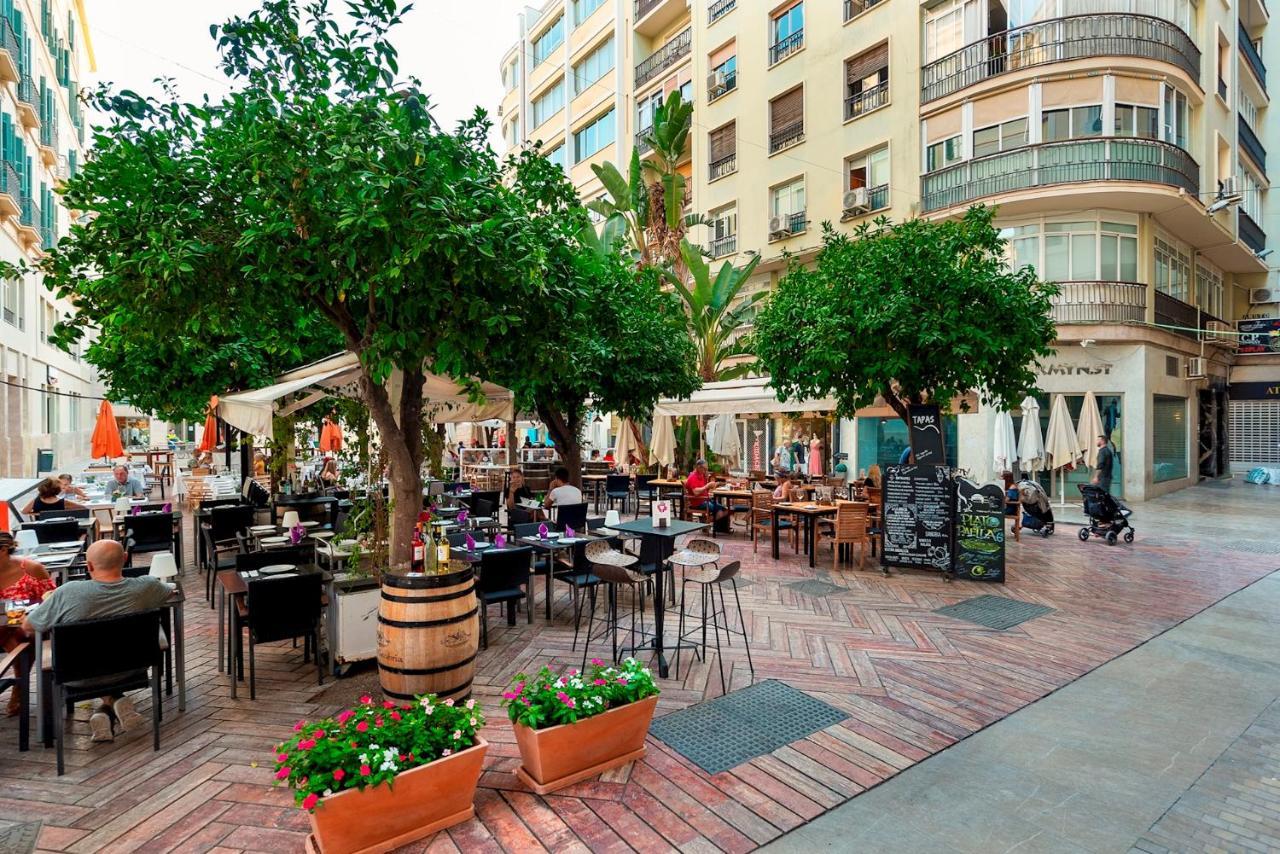 Genteel Home Plaza De Las Flores مالقة المظهر الخارجي الصورة